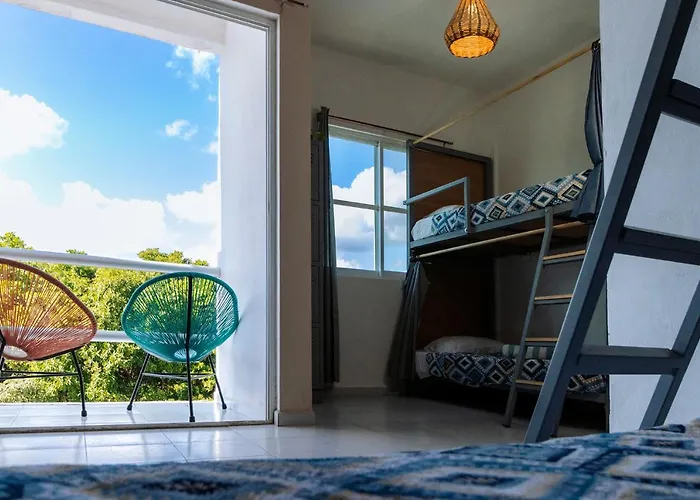 Cuca Macuca Hostel