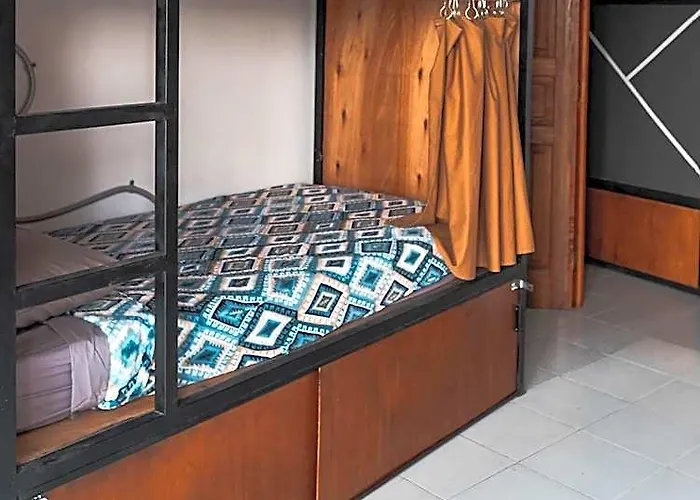 Hostel Cuca Macuca *